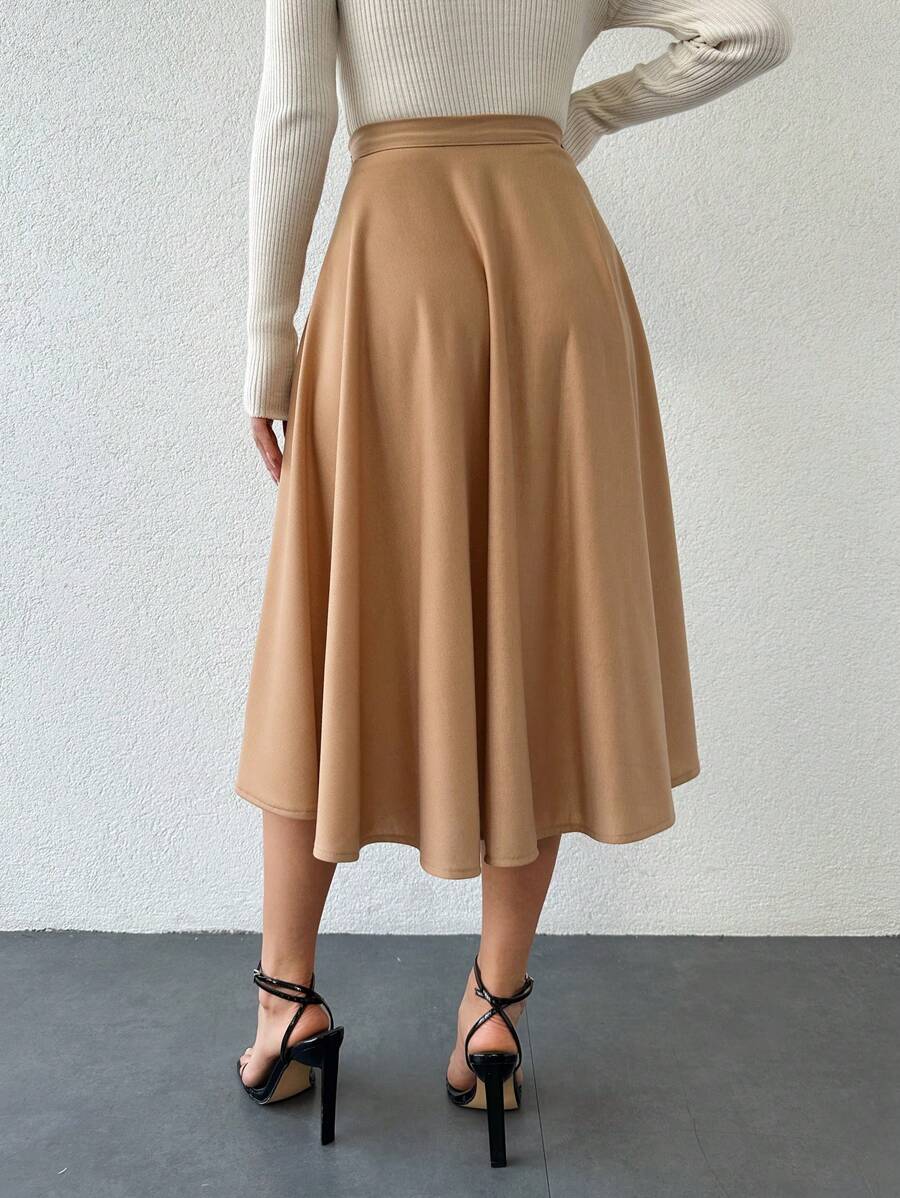 Klassisk medellång kjol