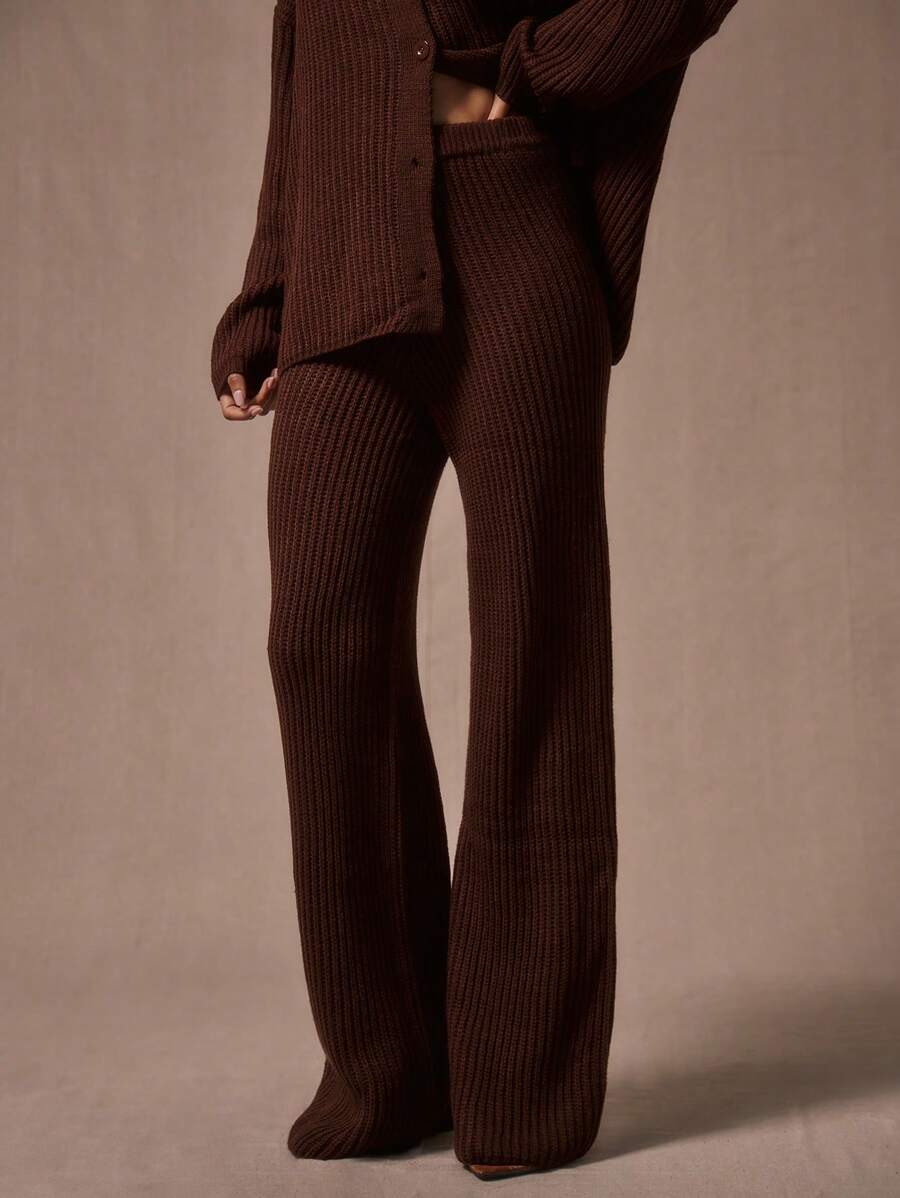 Vida stickade byxor i Y2K-stil