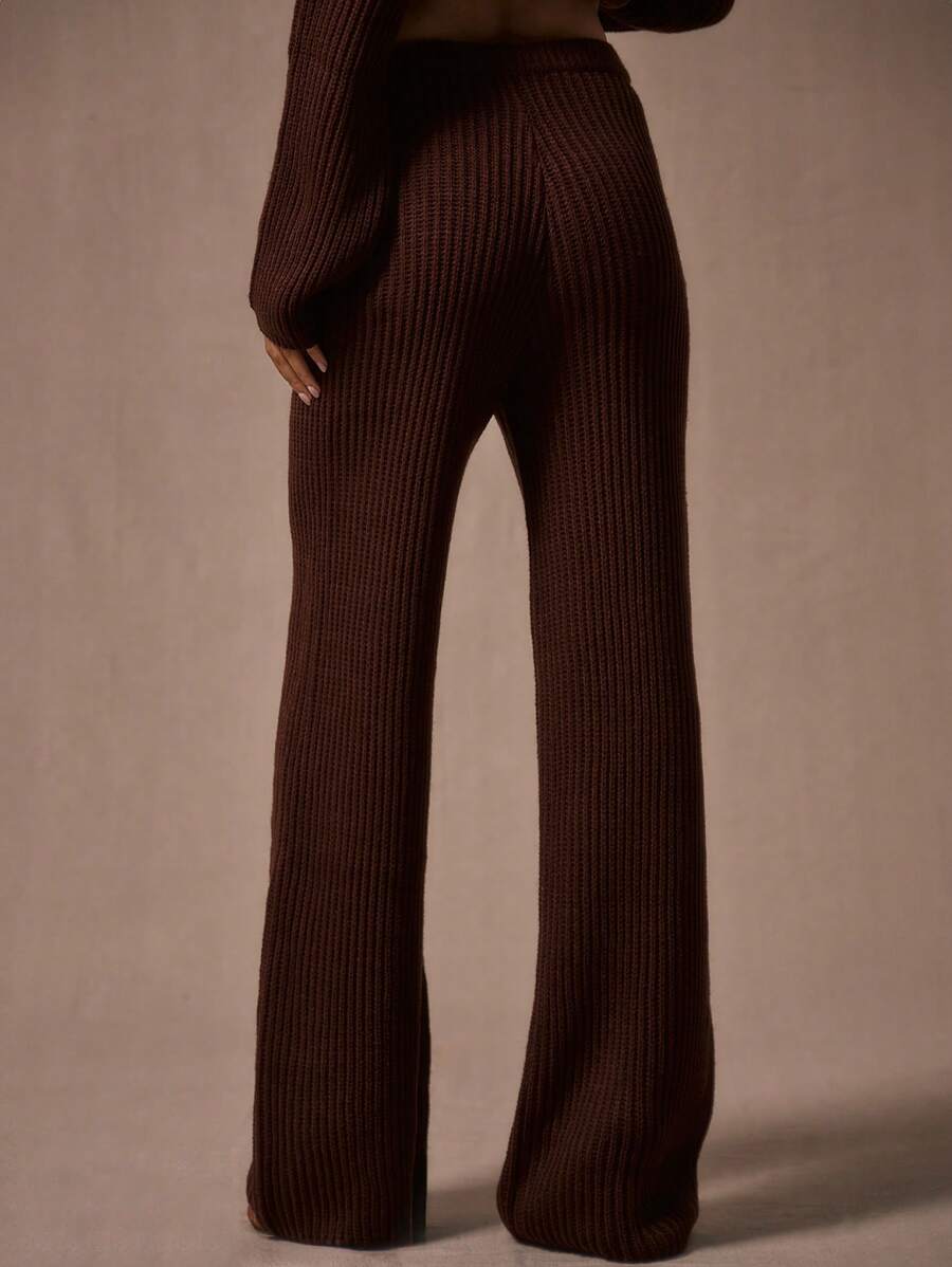 Vida stickade byxor i Y2K-stil