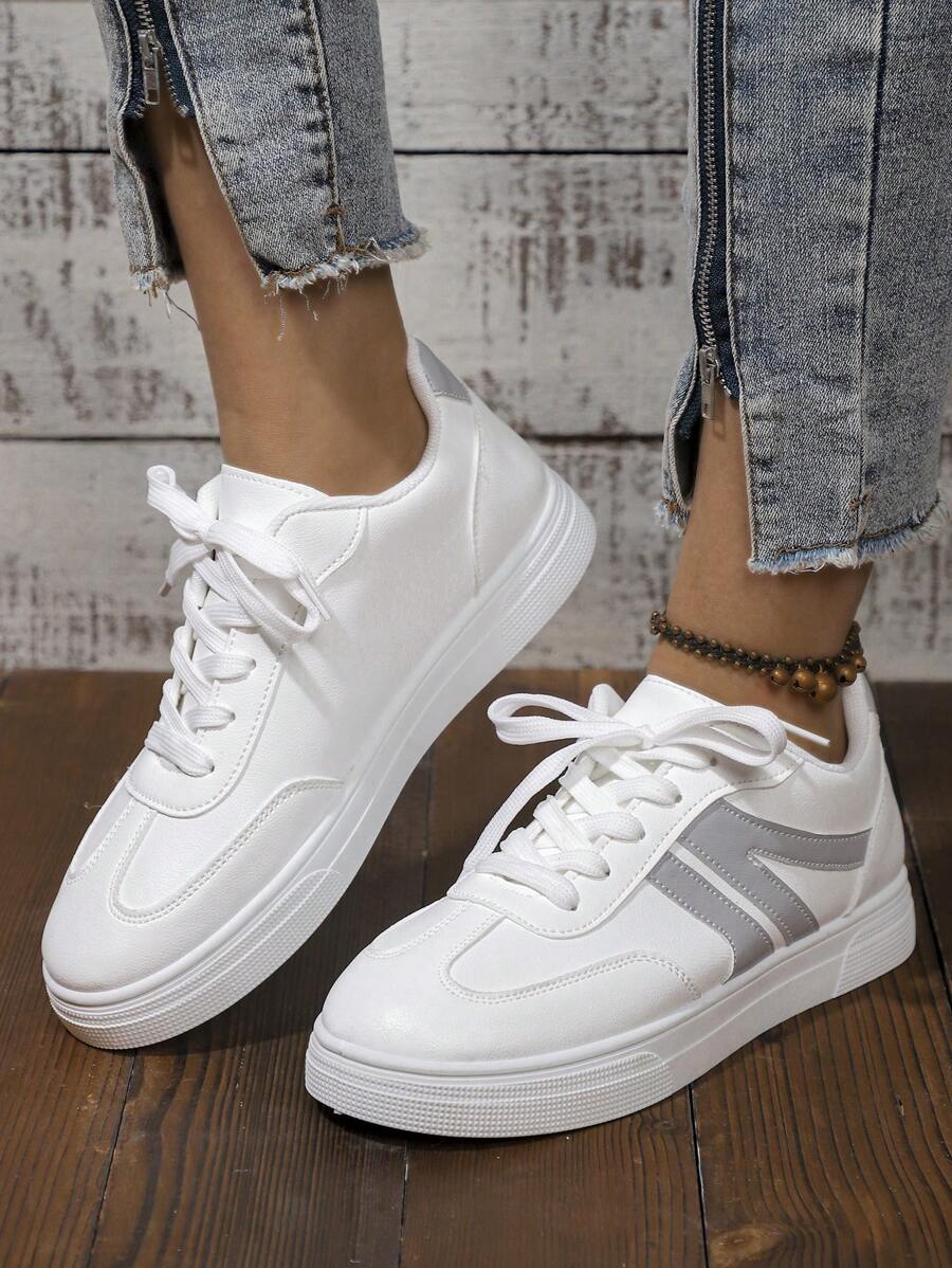 Låga vita sportskor – dam