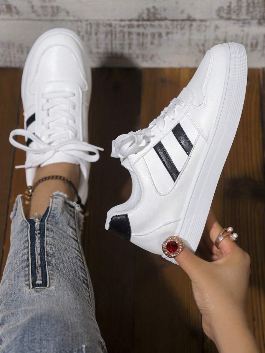 Låga vita sportskor – dam