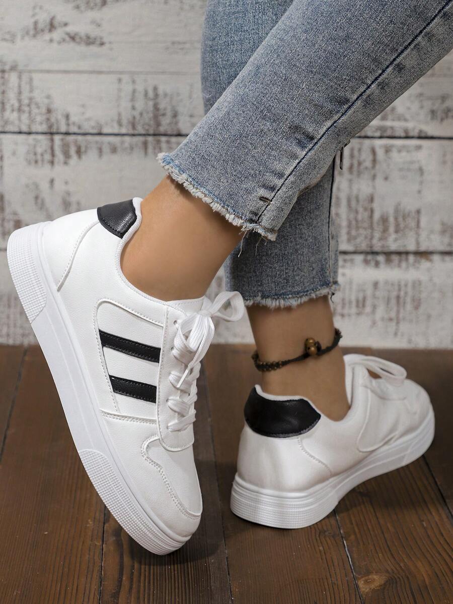 Låga vita sportskor – dam