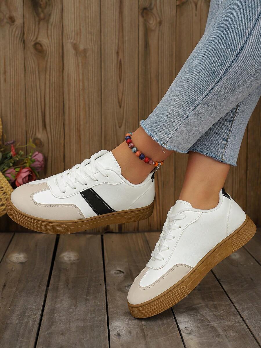 Låga vita sportskor – dam
