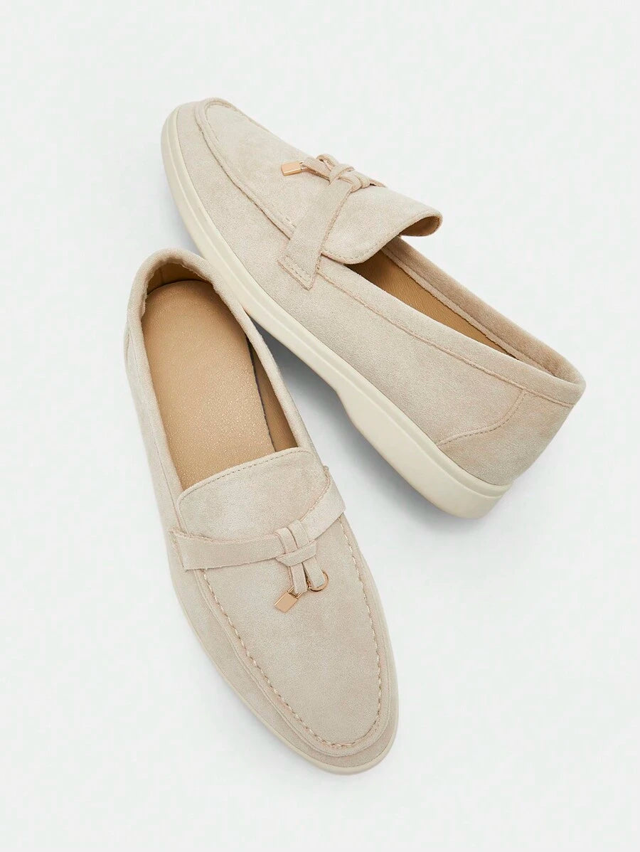 Damloafers med spetsig tå