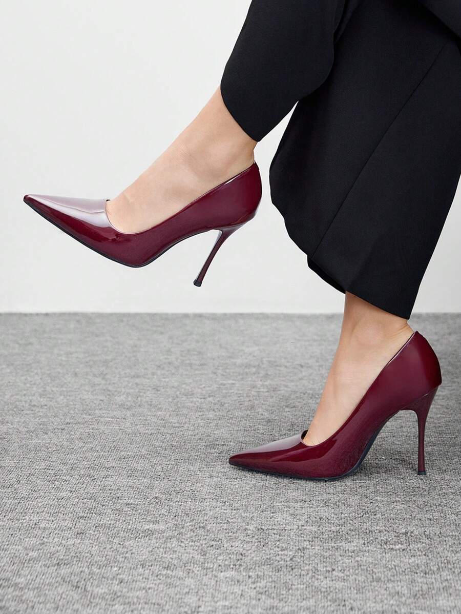 Eleganta pumps med spetsig tå