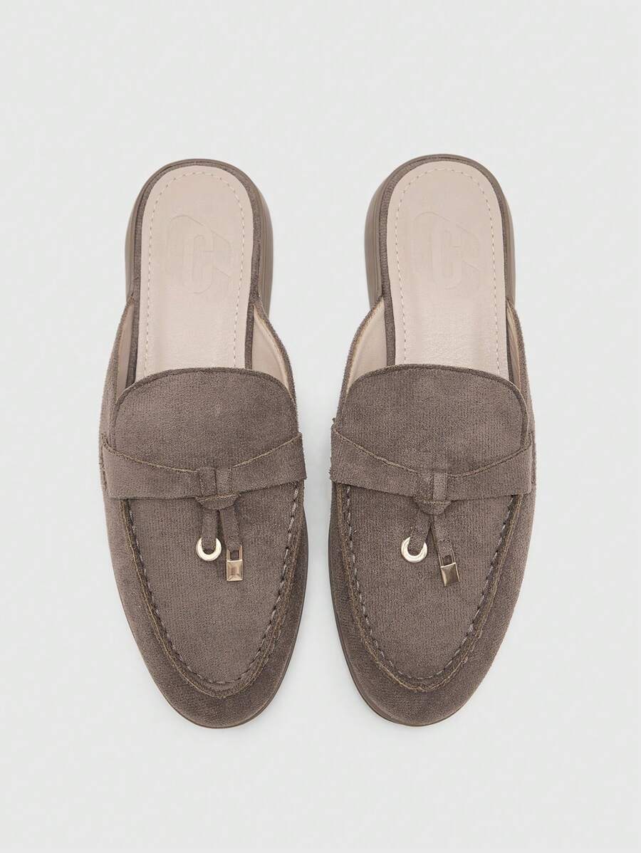 Damloafers med spetsig tå