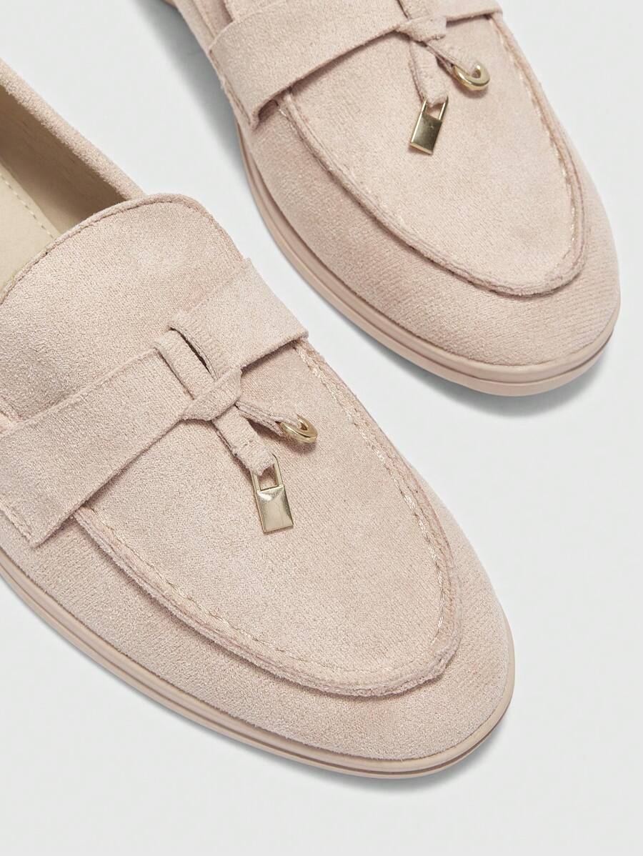 Damloafers med spetsig tå