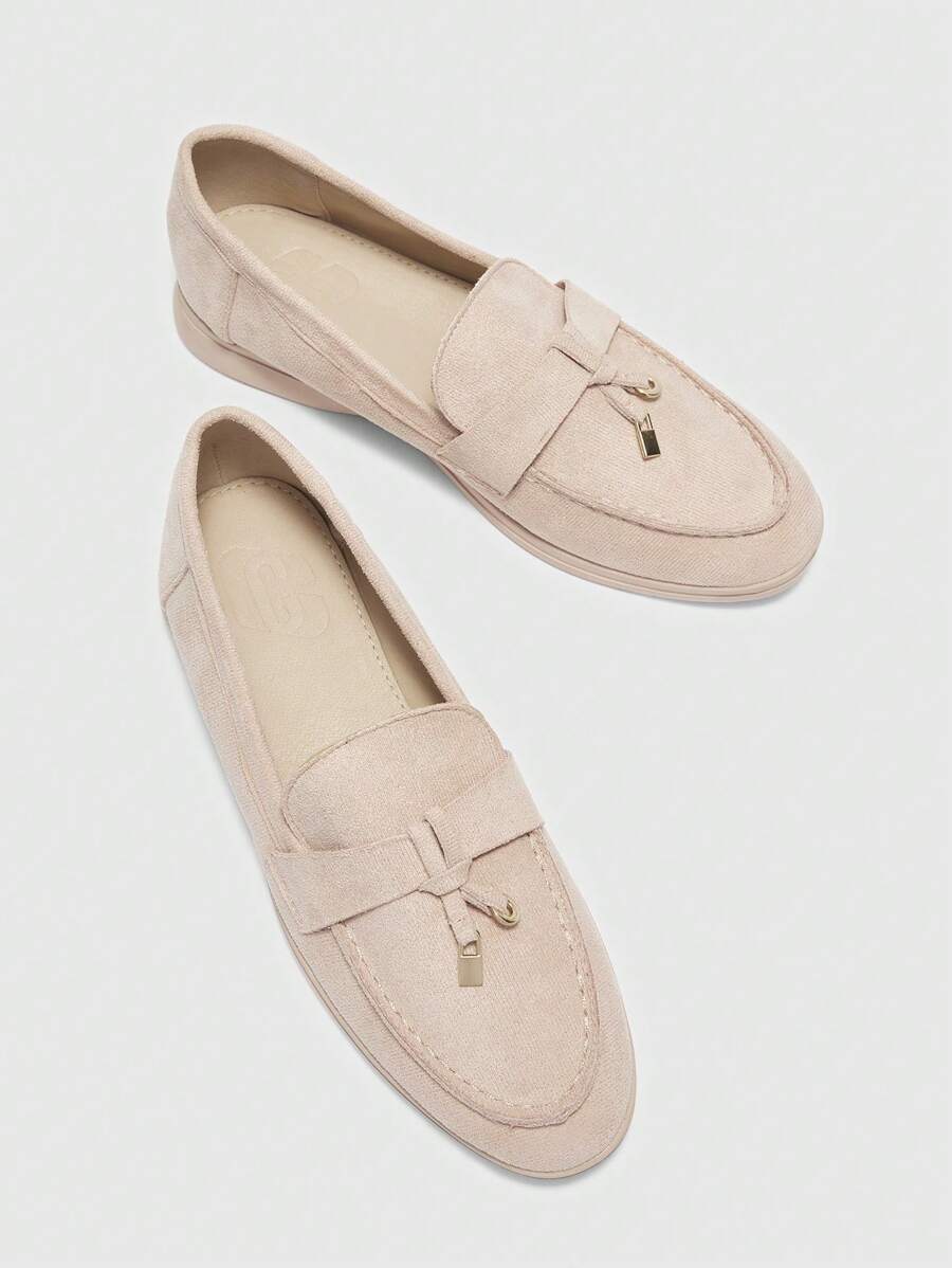 Damloafers med spetsig tå