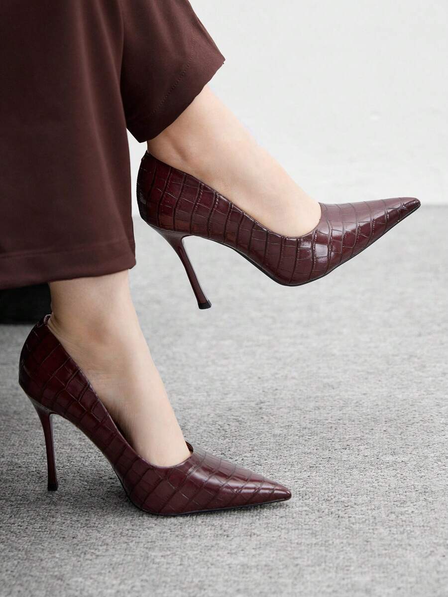 Eleganta pumps med spetsig tå