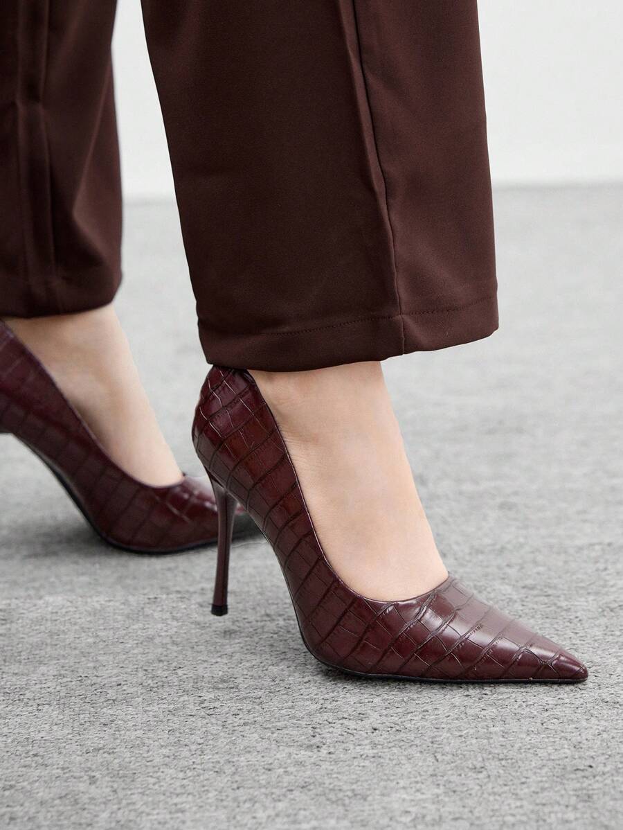 Eleganta pumps med spetsig tå