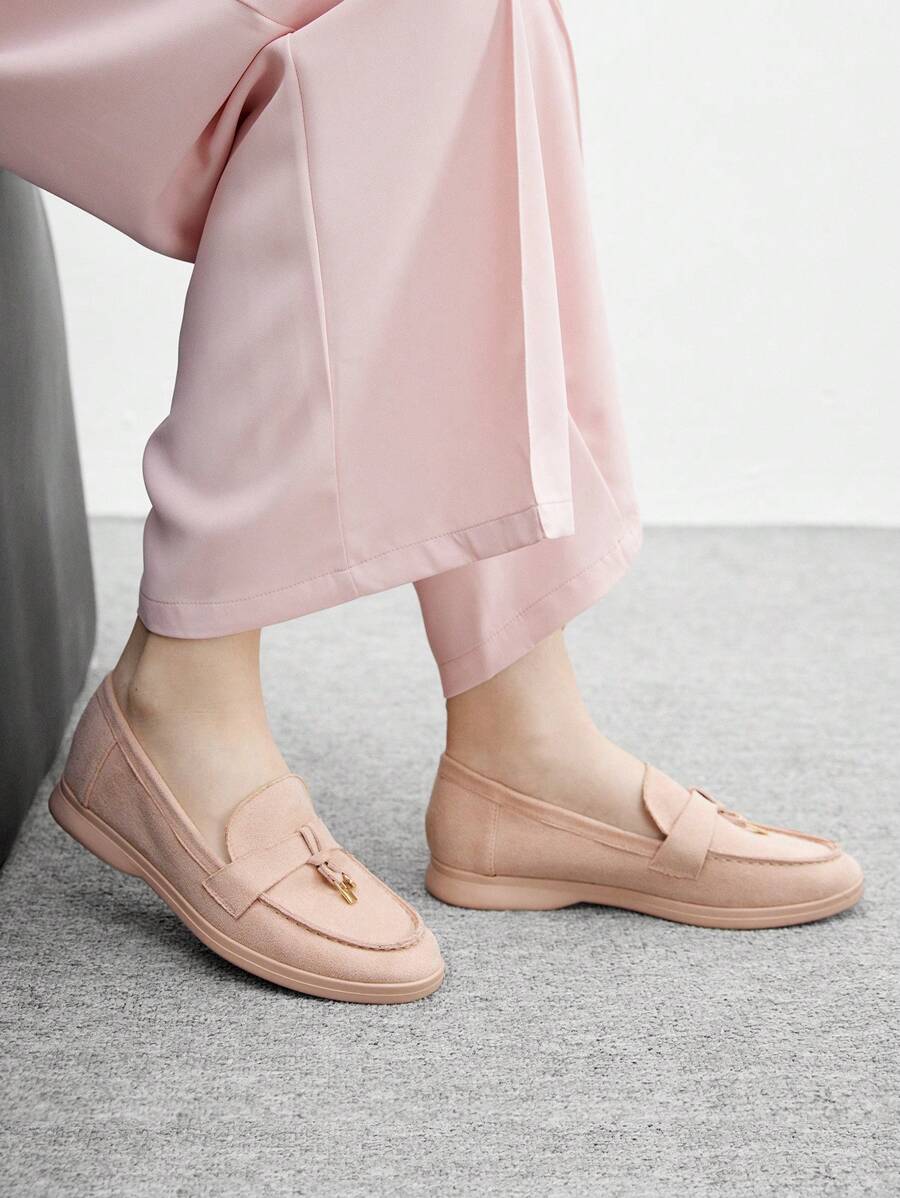 Damloafers med spetsig tå