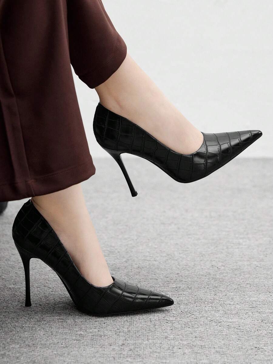 Eleganta pumps med spetsig tå