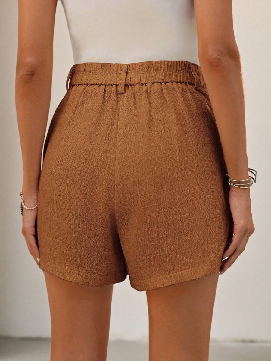Linneshorts med Bambu­detaljer