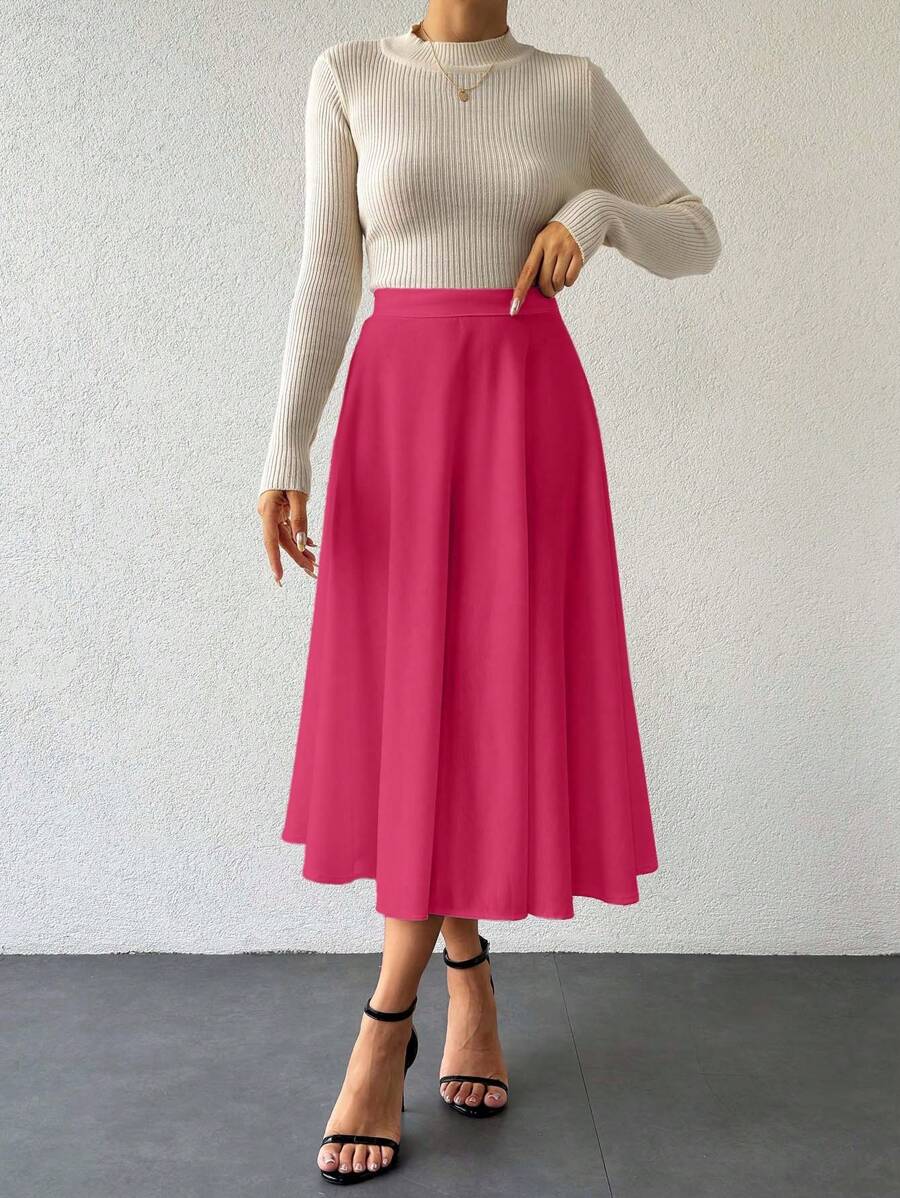 Klassisk medellång kjol