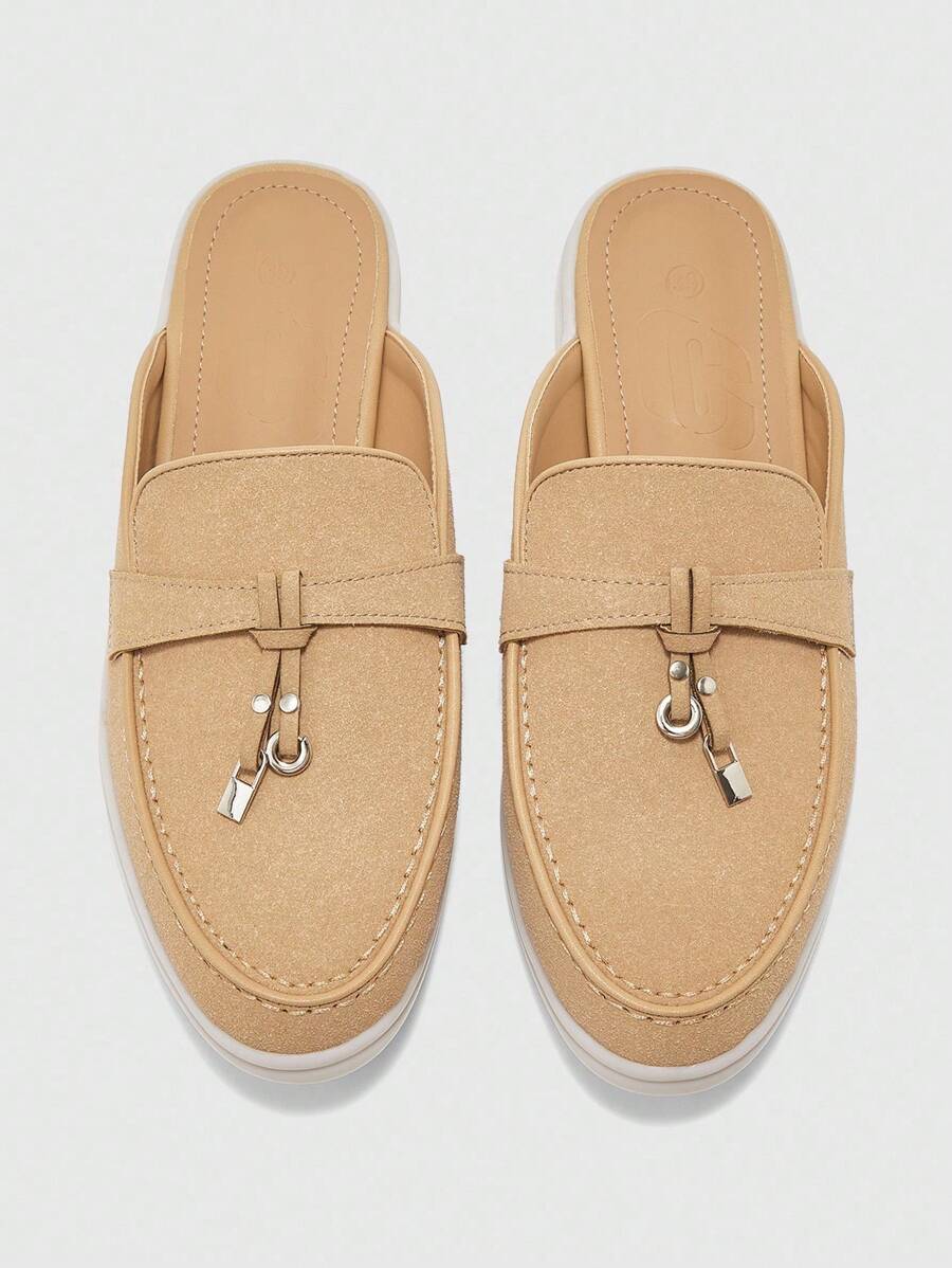 Damloafers med spetsig tå