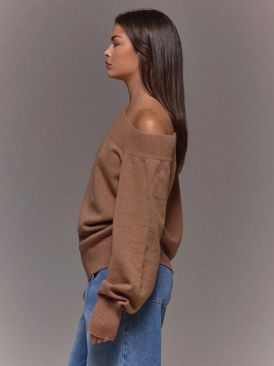 Asymmetrisk ribbstickad topp