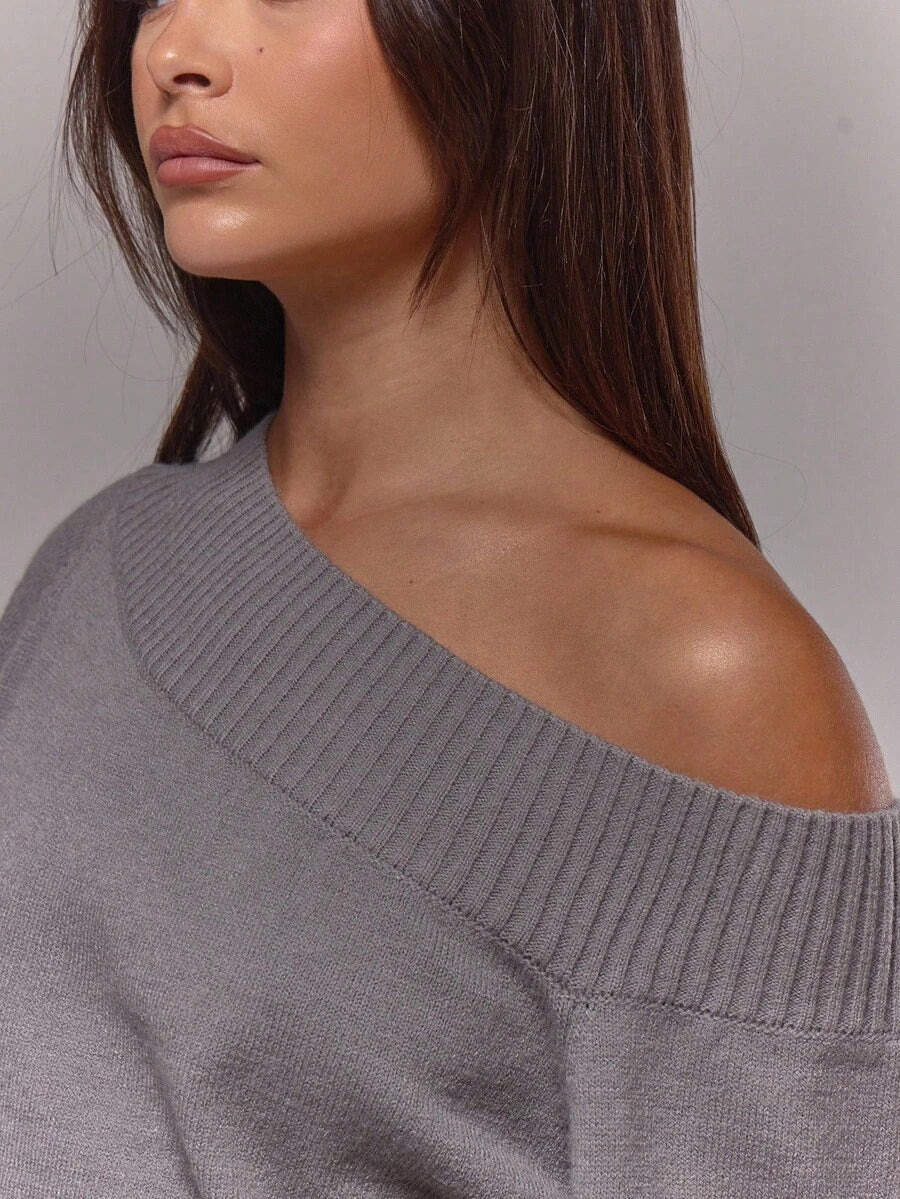 Asymmetrisk ribbstickad topp